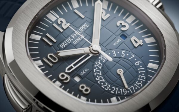 Patek Philippe Aquanaut Travel Time 40.8mm 5164G-001 - Image 7