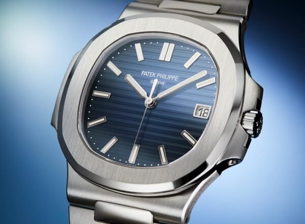 Patek Philippe Nautilus 41mm 5811/1G-001 - Image 5