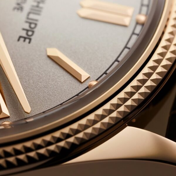 Patek Philippe Calatrava 39mm 6119R-001 - Image 4