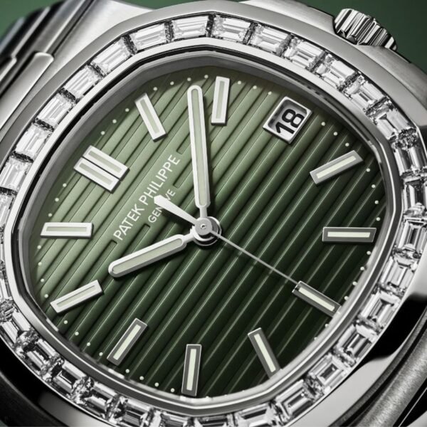 Patek Philippe Nautilus 40mm 5711/1300A-001 - Image 8