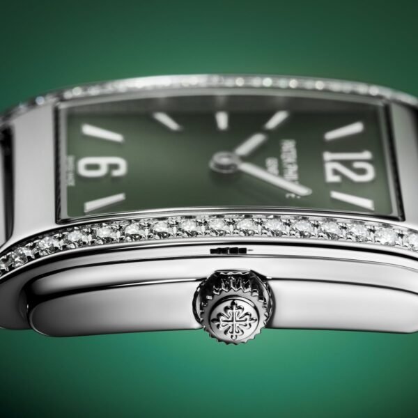 Patek Philippe Twenty~4 4910/1200A-011 - Image 9