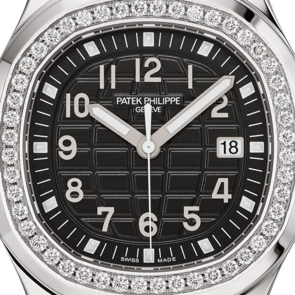 Patek Philippe Aquanaut Luce 38.8mm 5267/200A-001 - Image 15