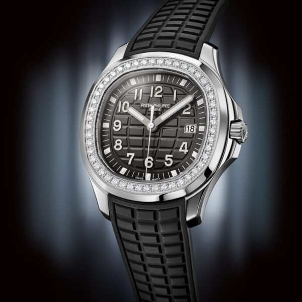 Patek Philippe Aquanaut Luce 38.8mm 5267/200A-001 - Image 16